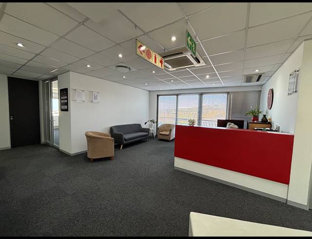 562.40M² OFFICE TO LET IN TYGER VALLEY